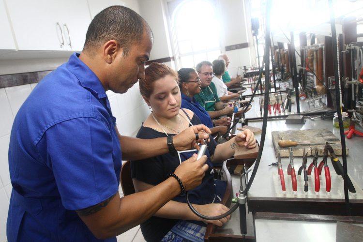 CGB E SENAI PROMOVEM CURSO DE JOALHERIA BÁSICA NO MÊS DE JANEIRO