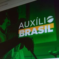 AUXÃLIO BRASIL: CÃ‚MARA APROVA R$ 400 PARA O BENEFÃCIO