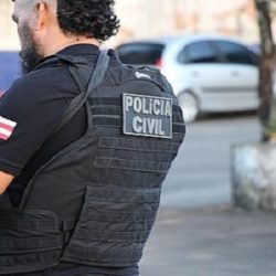 POLICIAIS ACUSADOS DE ENVOLVIMENTO COM MILÍCIA SÃO ALVO DE AÇÃO