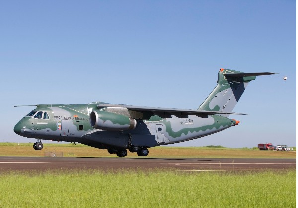 Segundo informações do portal Metrópoles. Os ministros do governo Lula (PT) estão utilizando as aeronaves oficiais para passar