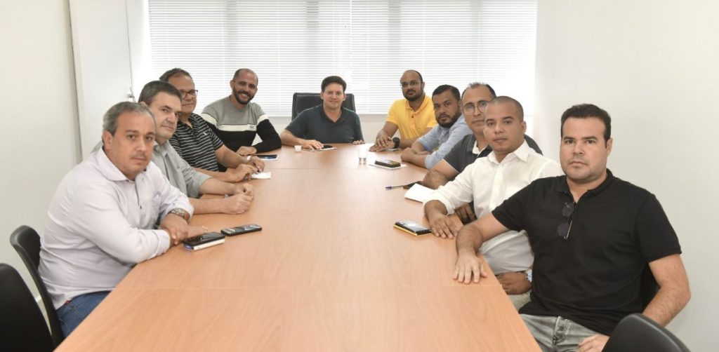 A diretoria-executiva do PL Bahia se reuniu pela manhã