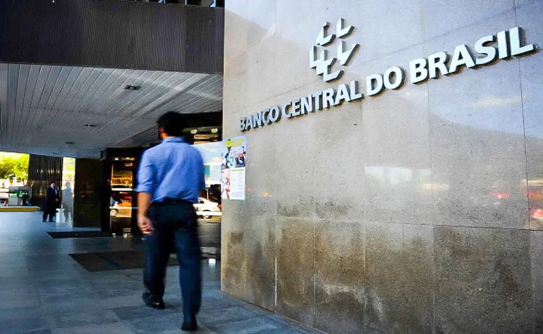 A previsão do mercado financeiro para o crescimento da economia brasileira este ano subiu de 1