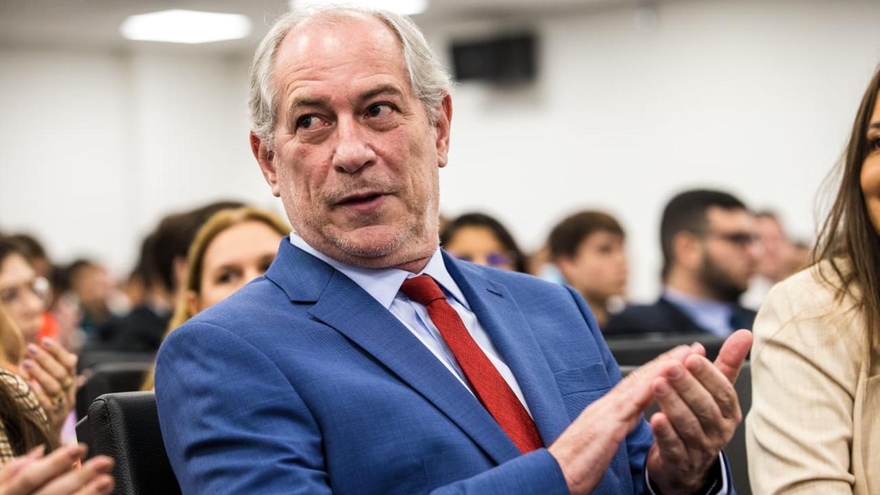 CIRO GOMES CRITICA PROGRAMA DE CARRO POPULAR DO GOVERNO LULA