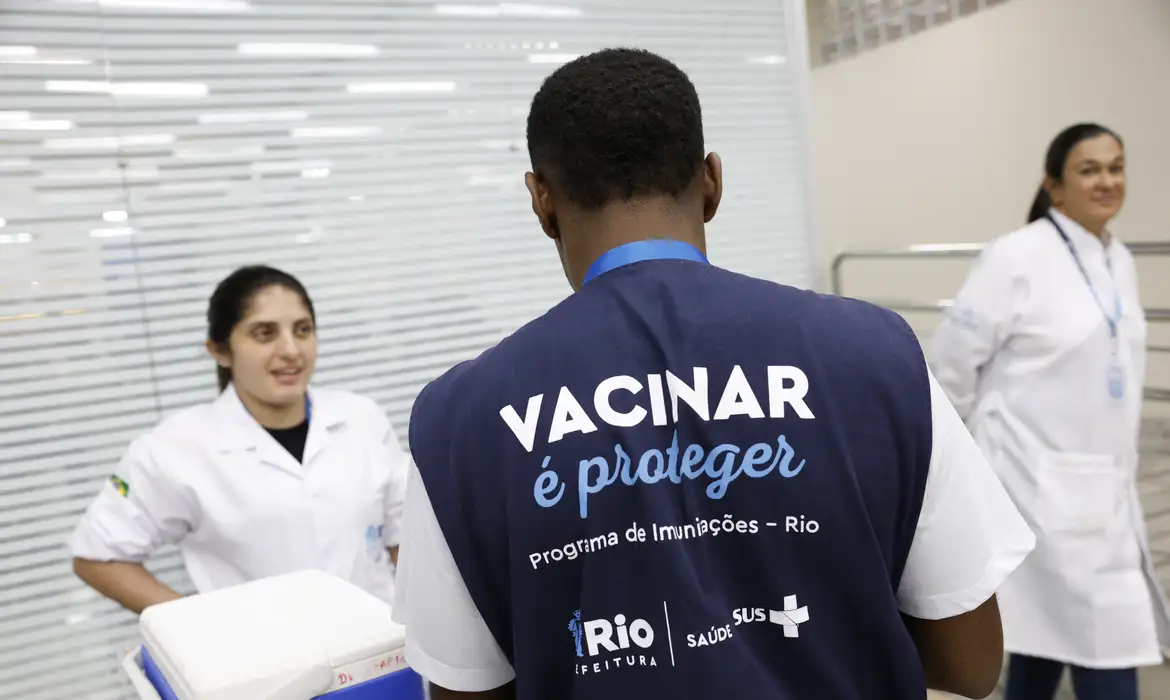 SAÚDE AMPLIA VACINAÇÃO CONTRA HEPATITE A PARA USUÁRIOS DE PREP