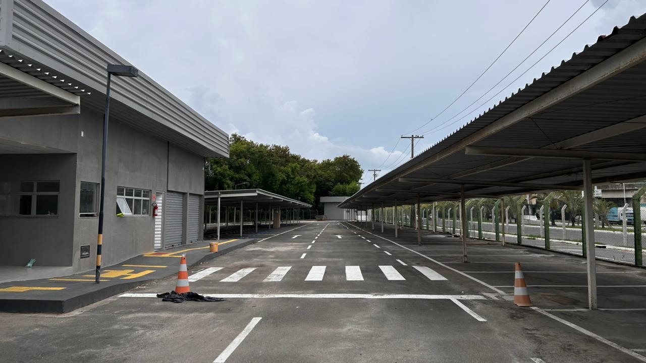 AEROPORTO DE SALVADOR ENTREGA BOLSÃO DE APOIO PARA MOTORISTAS DE APLICATIVO